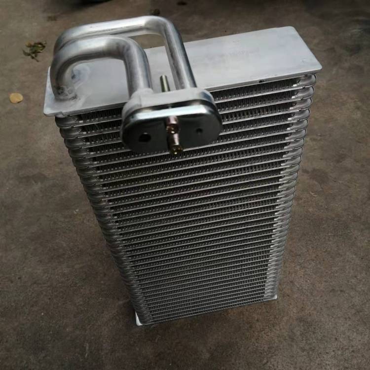 承接外贸 t7h蒸发箱总成豪沃配件wg1642820005蒸发器总成 蒸发器 - 爱